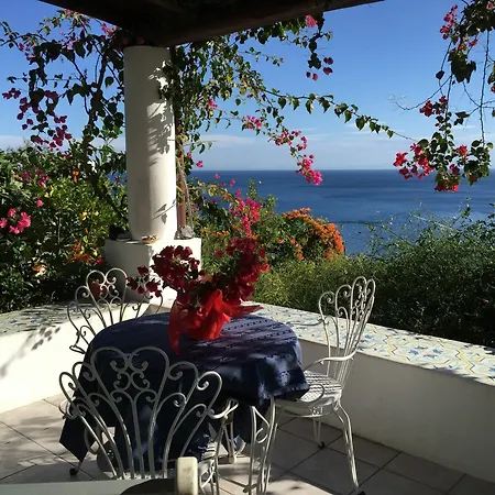Mela Lipari (Isola Lipari)